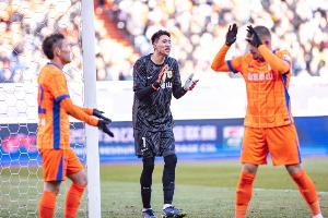 李平康:国安真正最想要的是于金永,但是泰山不想租借