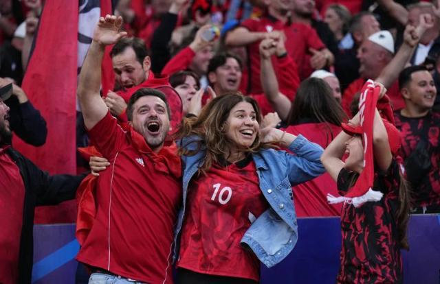 1718489840398075053.jpg 开云娱乐-王勤伯:意大利新防线展现潜力,阿尔巴尼亚如过节