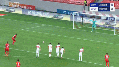 加布里埃尔失点！刘若钒造点 加布里埃尔点球踢飞，海港仍0-0玉昆
