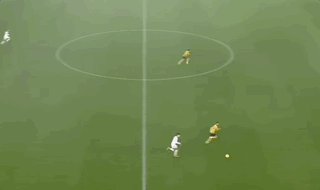 kaiyun-【英超】B费红牌库尼亚角球直接破门，狼队2比0曼联