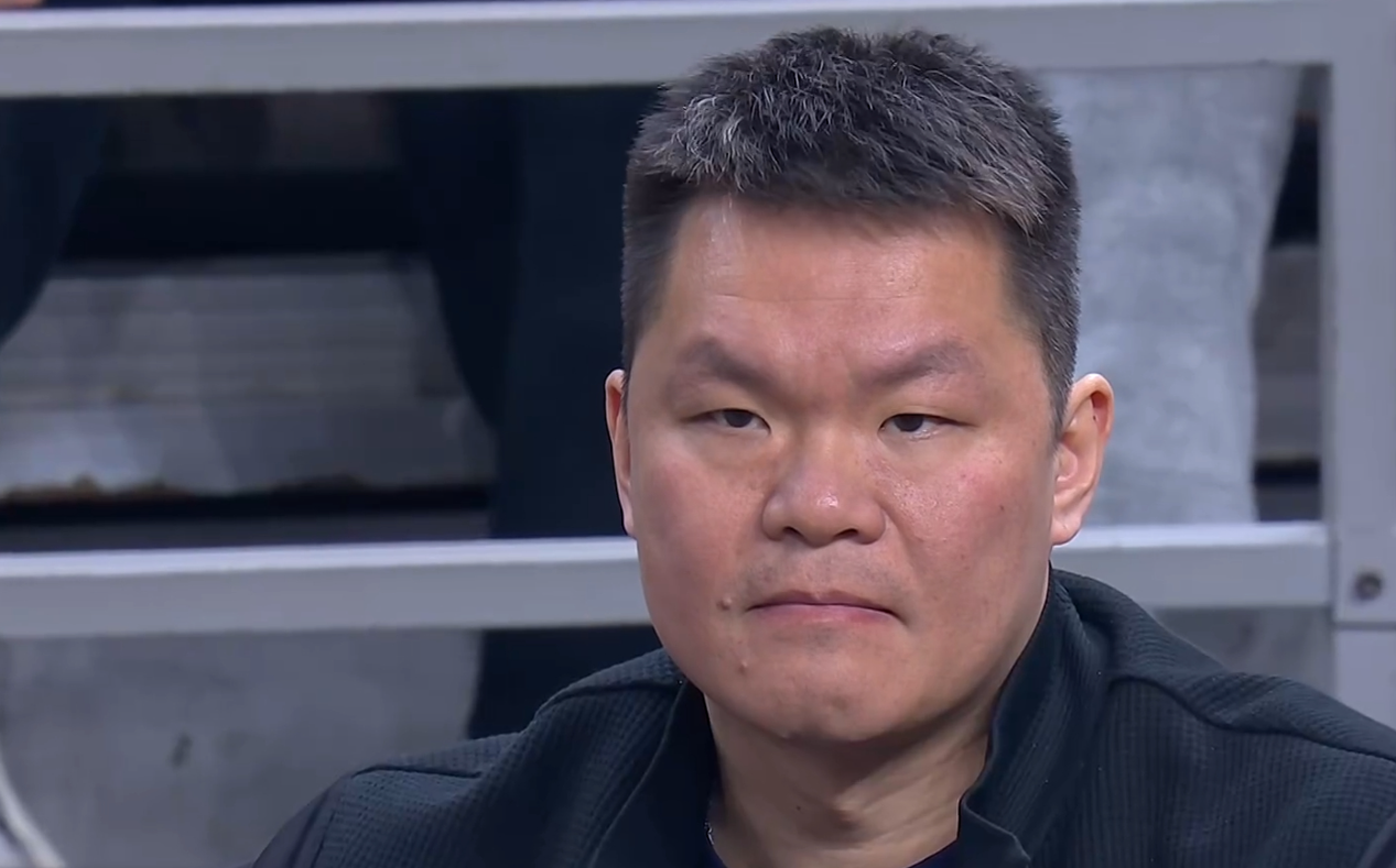 开云官网-看了阿旺奎因互相甩锅拒投三分的名场面，才知道广东队架构有多糟